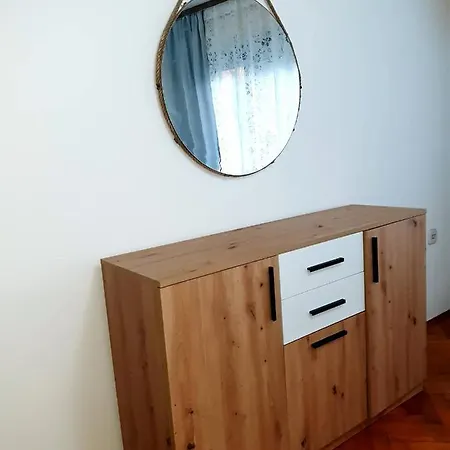 Ljiljan 2 Ni