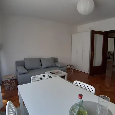 Apartmán Ljiljan 2 *