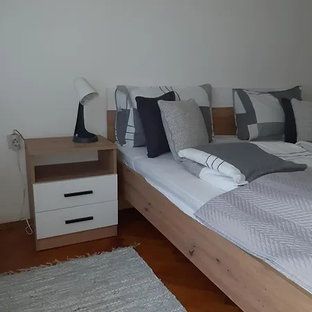 Ljiljan 2 Ni